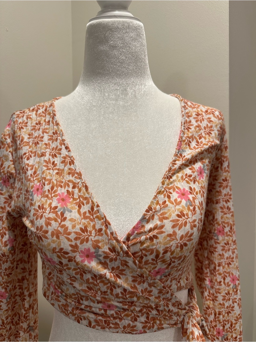 Antistar Floral Ribbed Wrap Crop Top Long Sleeve Tie Waist Small - Picture 5 of 10
